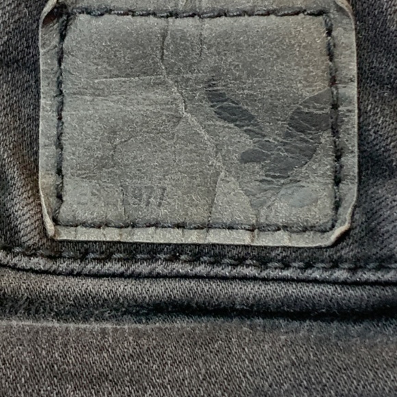 American Eagle Outfitters Black Ripped Jegging Jeans - Picture 6 of 8